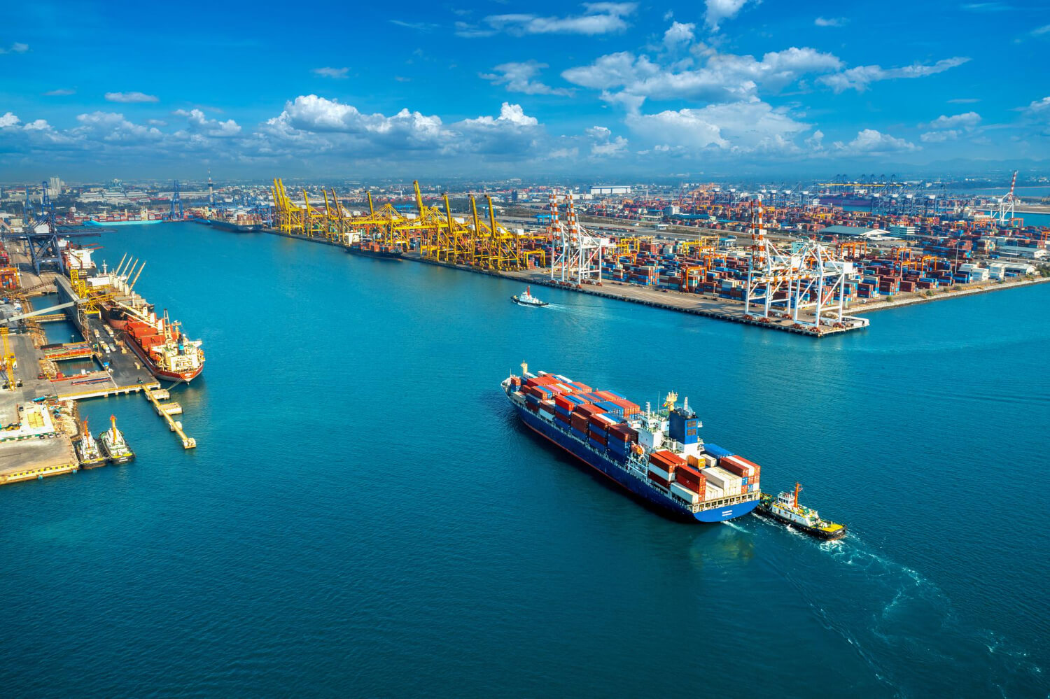 De Minimis Exemption for China Imports Restored, Trump Issues 25% Tariffs on Aluminum and Steel, Import Volumes Remain Strong