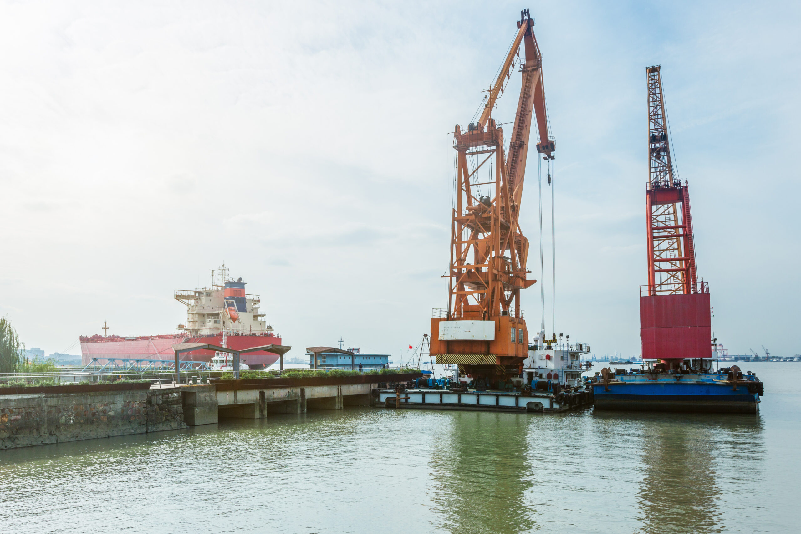 Trump Places 25% Tariffs on All Automobile Imports, Reciprocal Tariffs Expected on April 2, LTL Carriers Expand Networks Despite Weak Demand